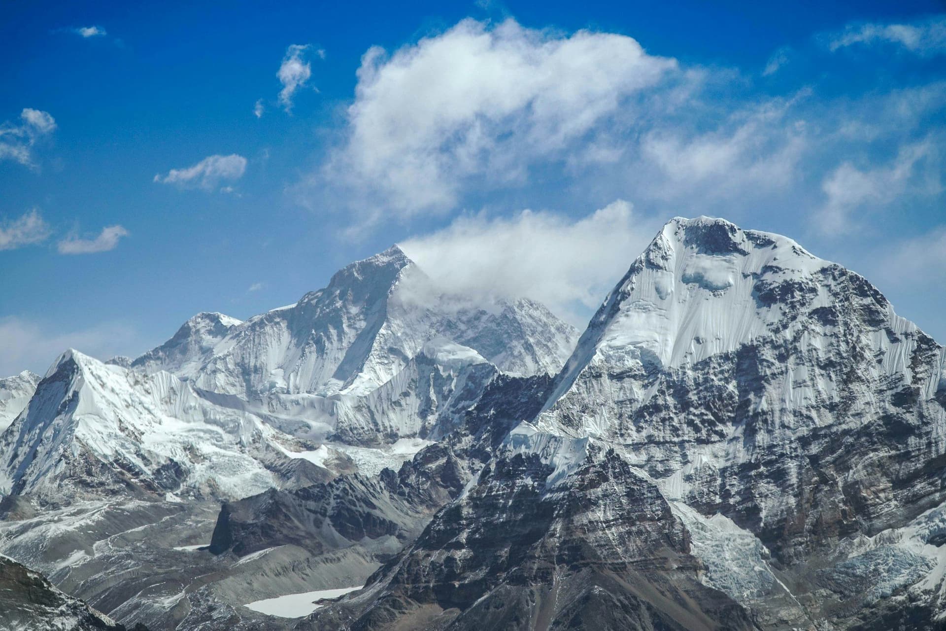 A high snow massif in the Nepal Himalaya